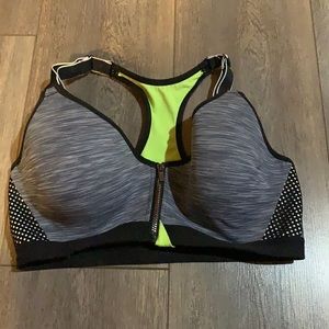 Sports bra